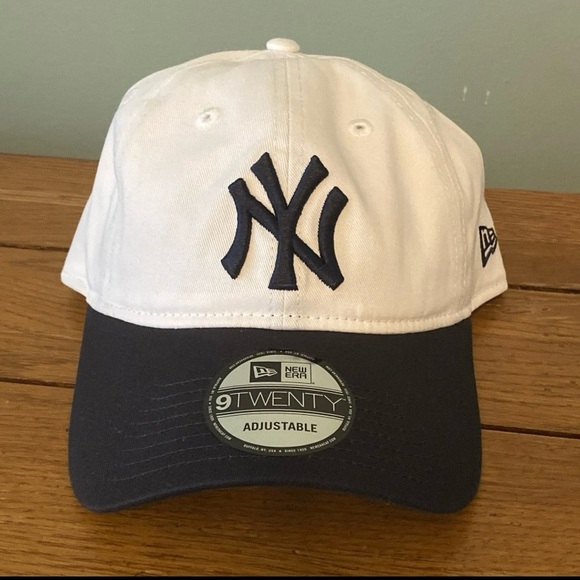New Era Other - New York Yankees New Era 9TWENTY Adjustable Snapback Hat NWT